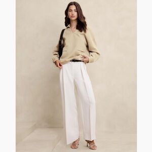 Banana Republic Cream V-Neck Sweater with Ribbed Cuffs